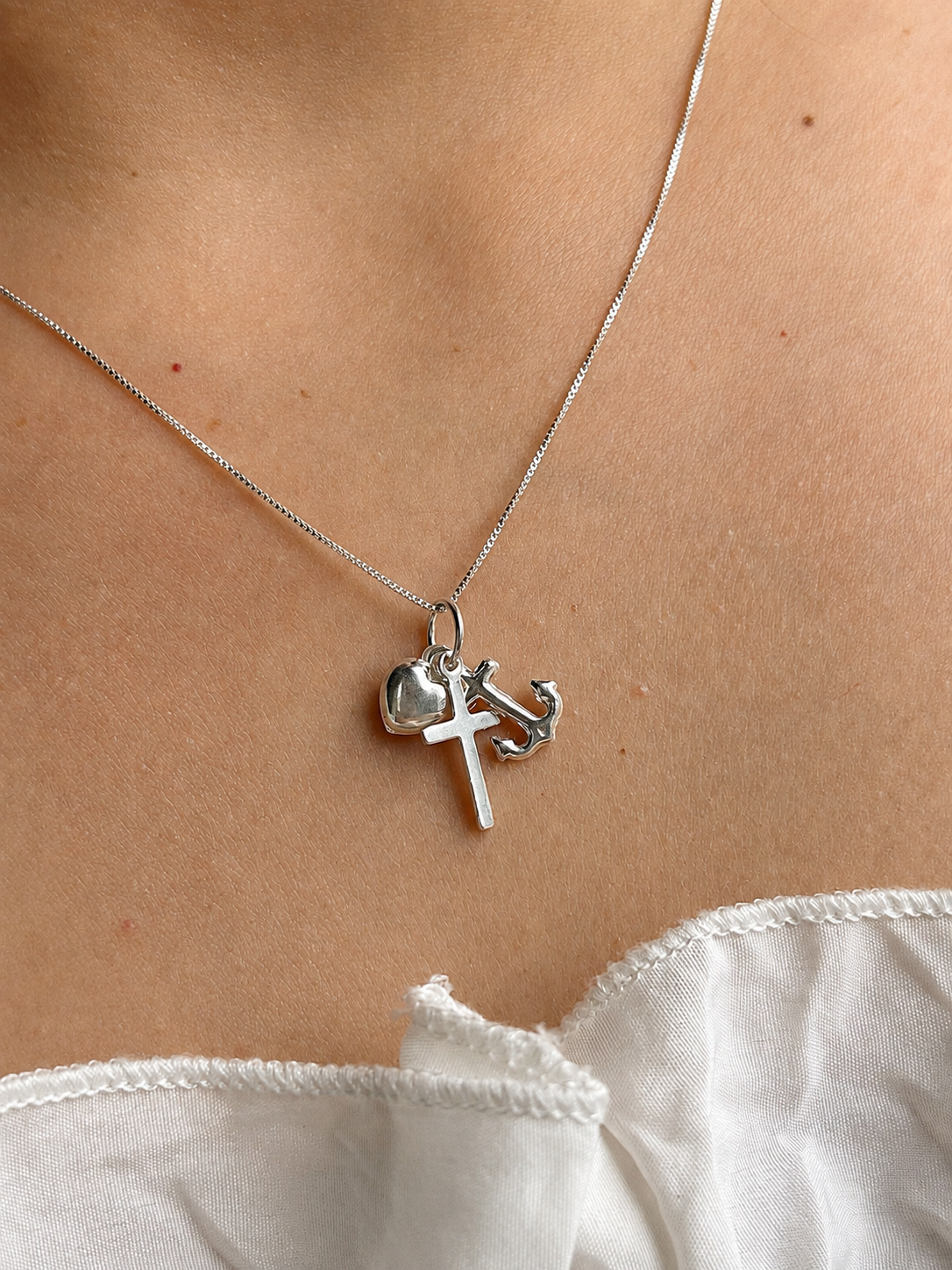 Collar Tres Gracias Plata 925
