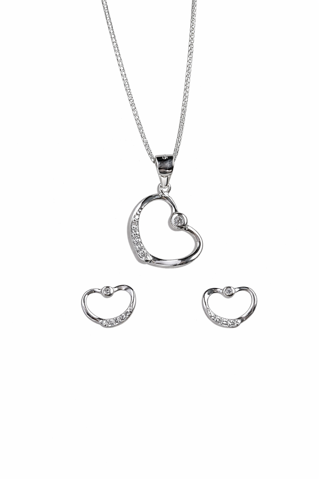 Conjunto Corazón Calado con Circones en Plata 925