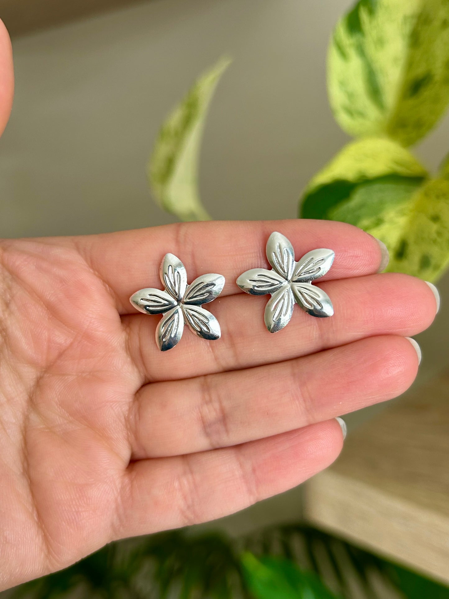 Aros Flor 20 mm Enchapados en Plata