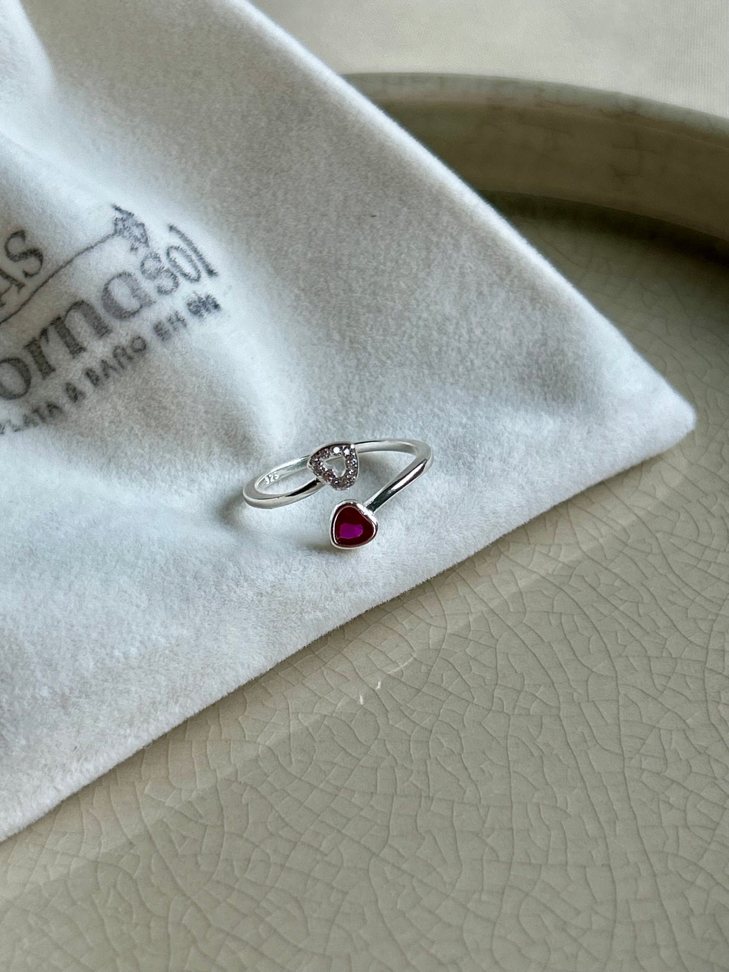 Anillo Circón Rubí Ajustable