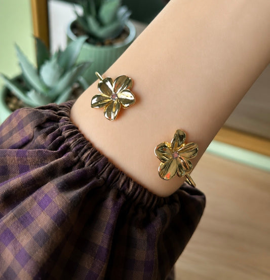 Esclava Floral Enchapada en Oro 18K